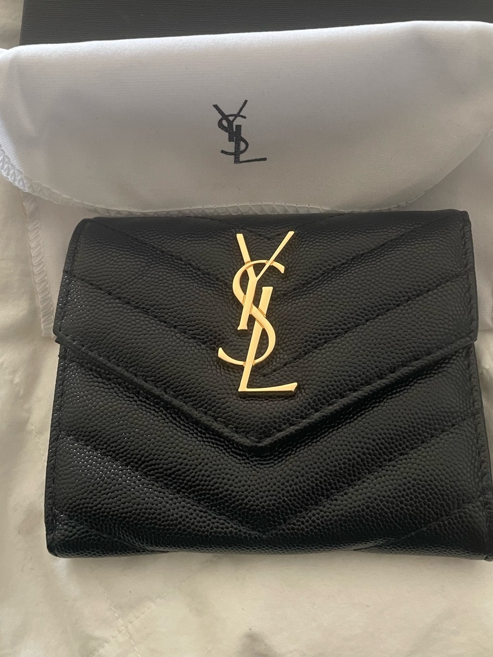 Fashion Yves Saint Laurent Black Quilted Leather Wallet with Gold YSL Monogram